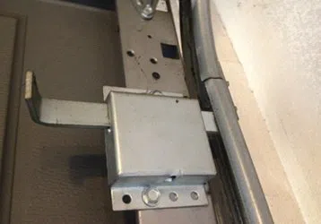 Draper UT Locksmith Store Draper, UT 801-903-2978 - 9-Garage-Door-Locks